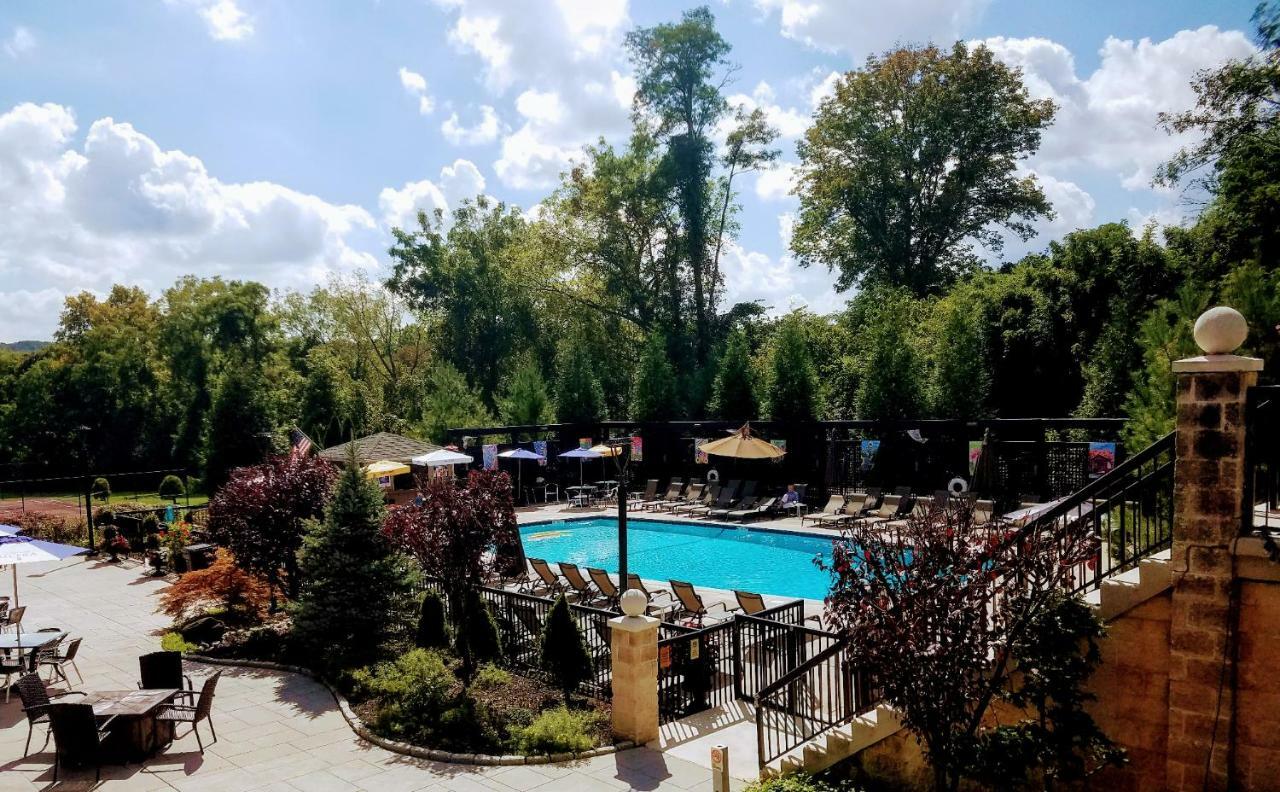 New Hope Inn & Suites מראה חיצוני תמונה